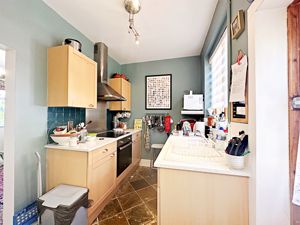 Kitchen- click for photo gallery